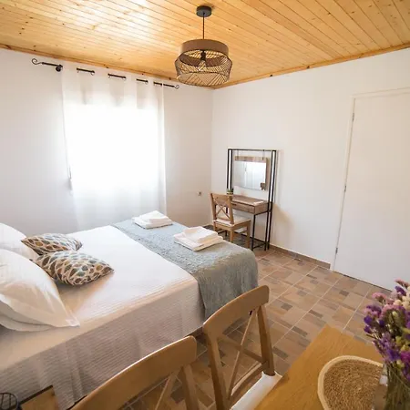 Althea - Cozy With Spacious Terrace Views Appartement *