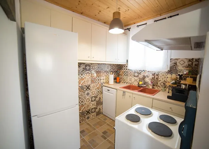 Althea - Cozy With Spacious Terrace Views Apartmán