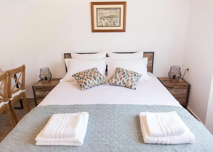 Apartmán Althea - Cozy With Spacious Terrace Views